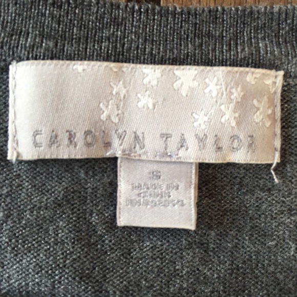 ✨Carolyn Taylor | Sweater Cardigan | Cute ButtonUp - Picture 3 of 8
